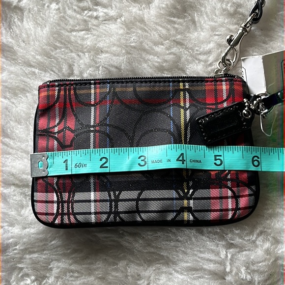 NWT COACH Tartan plaid signature holiday top zip wristlet - Picture 8 of 10